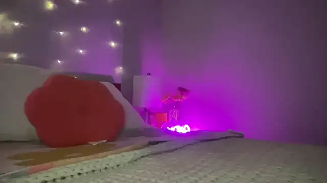 Fitnessbabe69 online show from December 7, 10:01 am