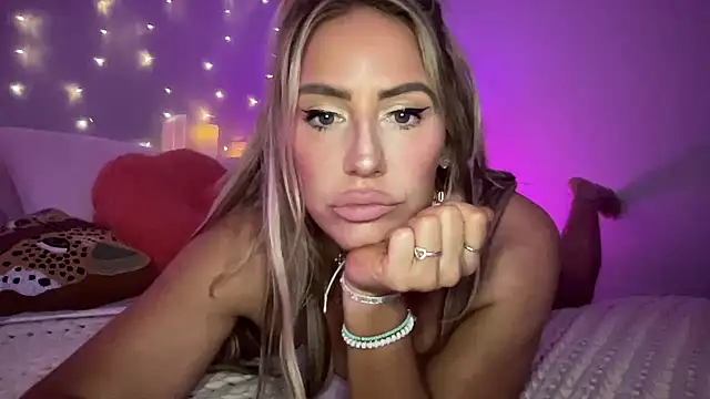 Fitnessbabe69 online show from January 5, 9:59 am