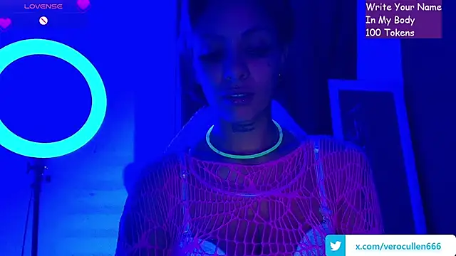 luci fer devil online show from February 15, 1:13 am