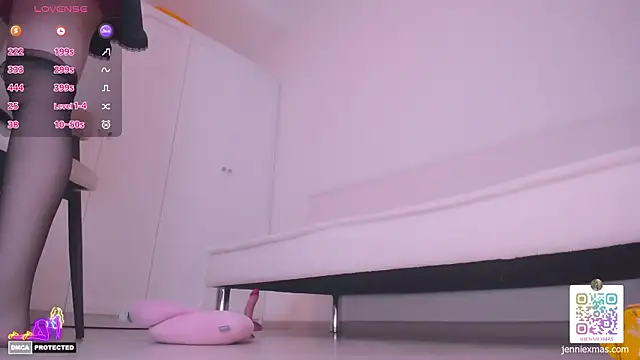 Snapshot of jennie_xmas chatting on January 11, 1:32 pm jennie xmas online show from January 11, 1:32 pm