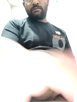 Snapshot of Sammy6432 chatting on April 4, 7:00 pm Sammy6432 online show from April 4, 7:00 pm