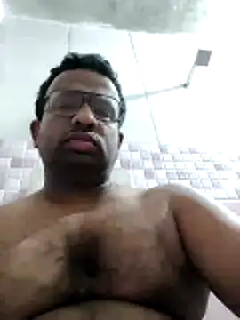 Snapshot of Sammy6432 chatting on April 6, 12:08 am Sammy6432 online show from April 6, 12:08 am