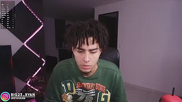 bigryann23 online show from December 5, 1:03 am