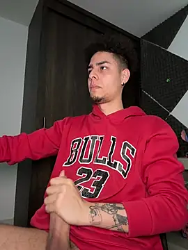 bigryann23 online show from March 29, 4:29 pm