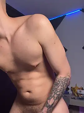 bigryann23 online show from April 11, 2:16 am